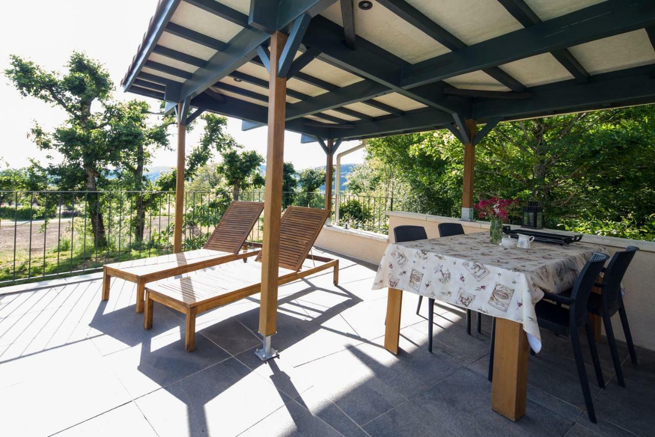 Domaine L'Ancien Vignoble Lägenhet Saint-Julien-de-Lampon Exteriör bild